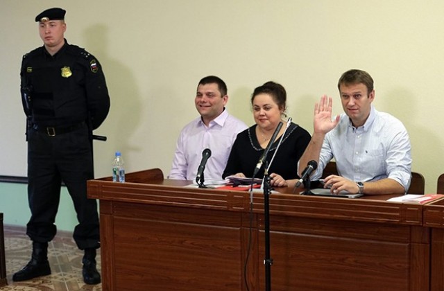 Руски съд замени с условна присъдата срещу Навални