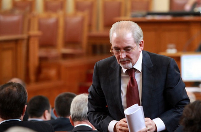 Местан заяви, че когато бъде призован, ще се яви на делото срещу Октай Енимехмедов