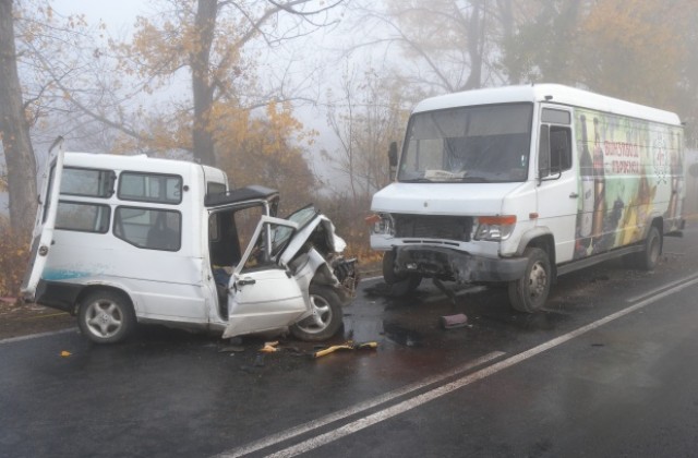 Пострадалите в катастрофата са без опасност за живота