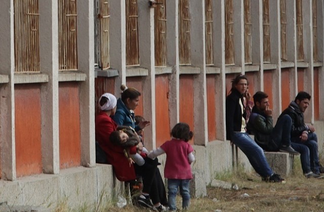 Агенцията за закрила на детето ще получи право на постоянни проверки в центровете за бежанци