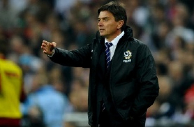 След края на груповата фаза в зона Европа и Полша остана без треньор