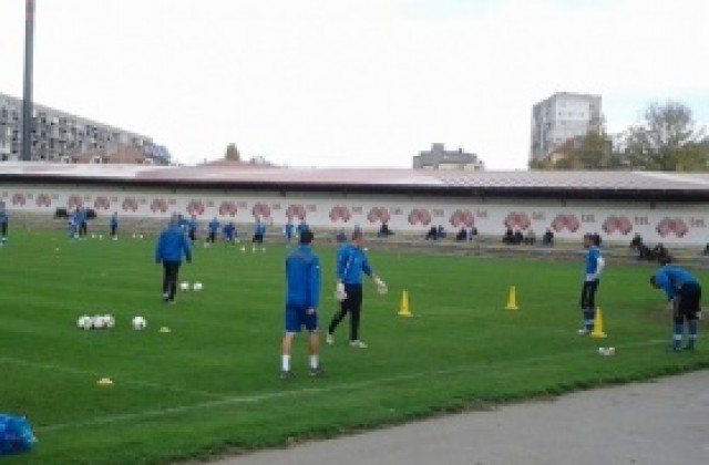 Пламен Илиев е здрав, Левски форсира възстановяването на Нуно Пинто