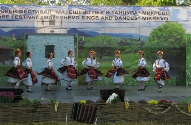 Откриват юбилейното издание на Малешево пее и танцува
