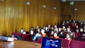 Обучиха 80 младежи как да бъдат предпазливи на пътя