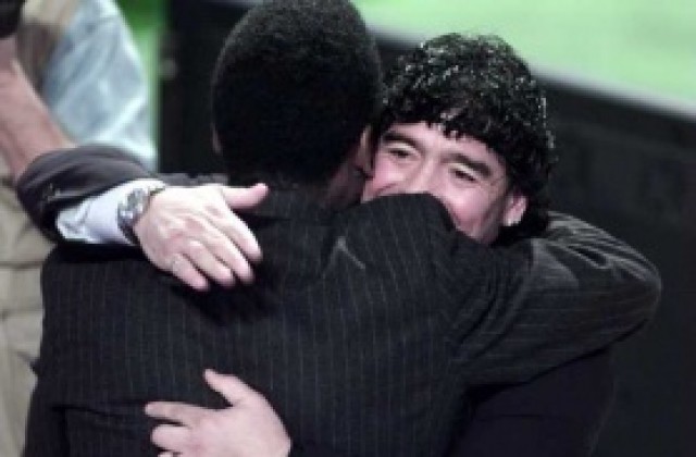 Марадона: Аз съм Играч на века, наградата на Пеле не струва и лайно