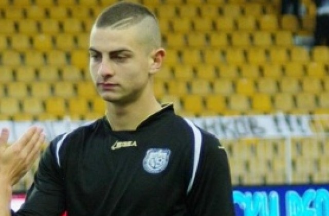 Торино иска български национал