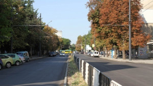Спират движението по част от централния булевард