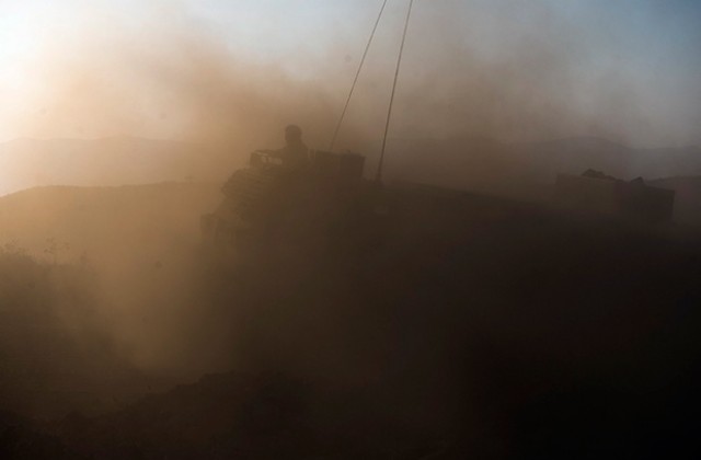 Изтребители бомбардираха град в Сирия след убийство на генерал