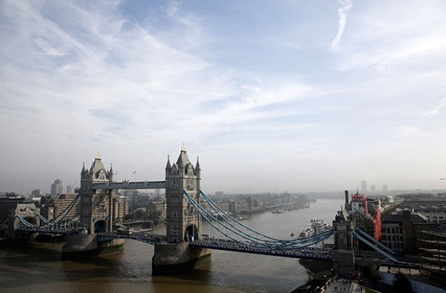 Лондон подканял със SMS-и нелегалните имигранти да се върнат в родината