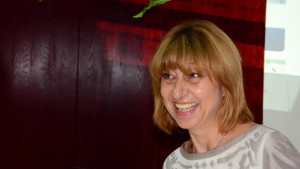 Клисарова Не задължаваме училищата да помагат на сирийските бежанци