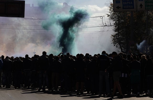 70 души задържани преди, по време и след мача Левски - ЦСКА