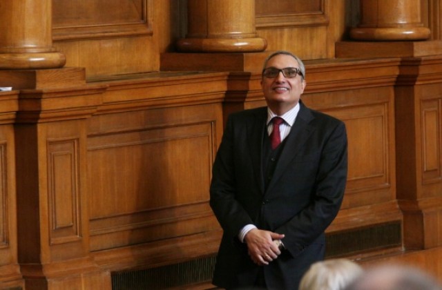 Политиката не изглежда добре отстрани, призна Иван Костов