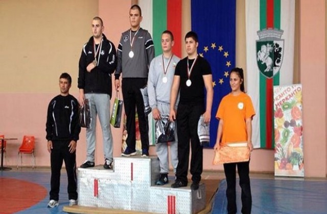 9 медала от „Стоте войводи” за борците на Димитровград