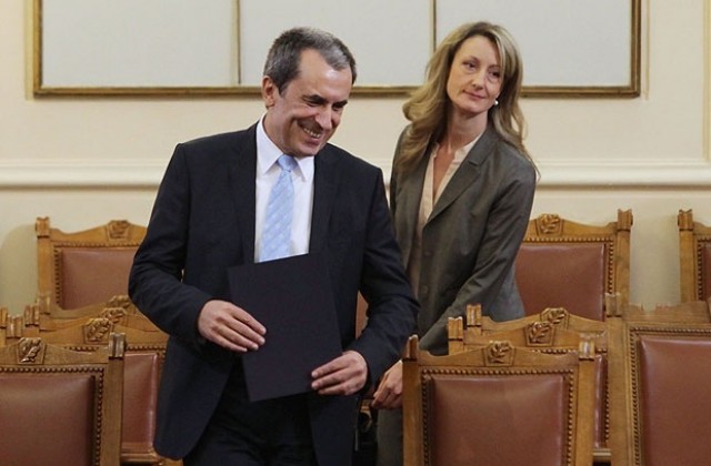 Галъп: 60% недоверие към кабинета Орешарски