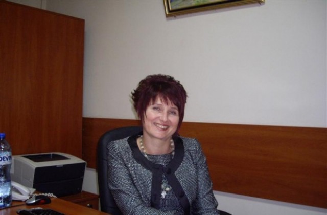 Севим Неджатиева е новият главен секретар в Областна управа