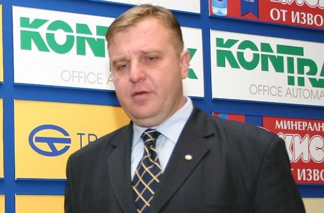 Лидерът на ВМРО: Предишната власт проспа рисковете от бежанска вълна