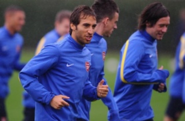 Арсенал без Фламини срещу Борусия Дортмунд