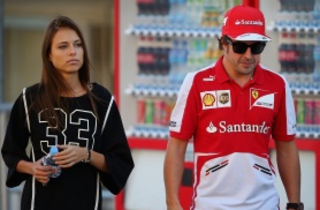 Топмоделът Даша се измори да следва любимия Алонсо