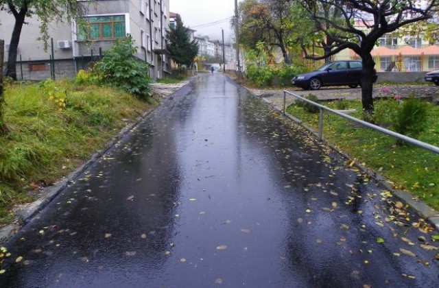 Възстановени са асфалтовите настилки по ул. Обзор и ул. Стръмнина