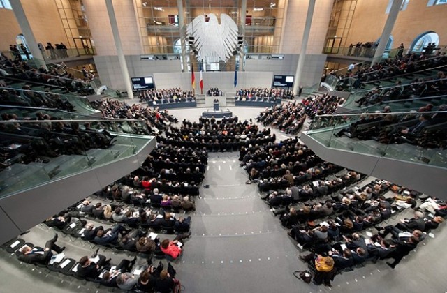 Новият германски Бундестаг се събира на първото си заседание