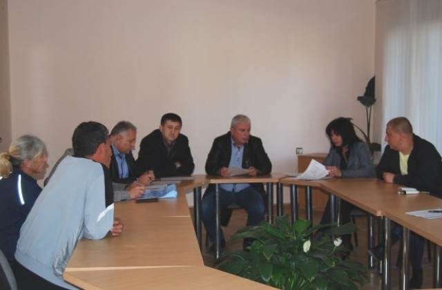 Земеделски проблеми поставиха в приемни на депутати от ГЕРБ, хората недоволни от новия министър