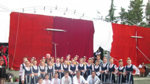 ДЮТА Кюстендилче с успех на фестивалът Малешево пее и танцува