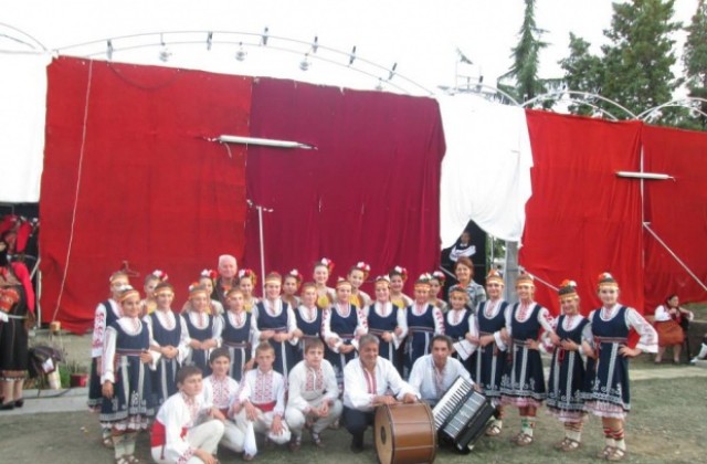 ДЮТА Кюстендилче с успех на фестивалът Малешево пее и танцува в Микрево