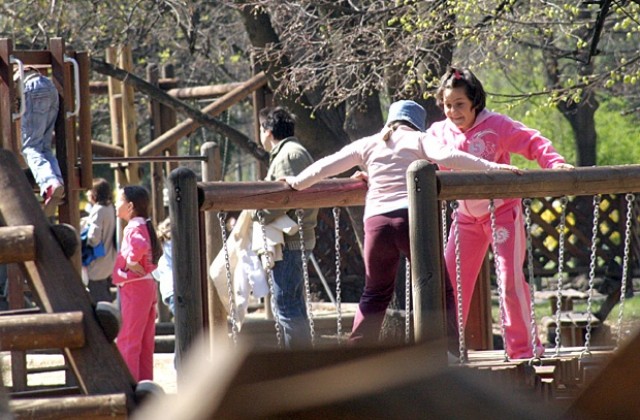 40% от родителите подкрепят възпитателните шамари