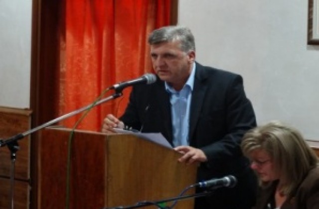 Манол Генов: Не съм водил разговор с Тотев за назначения и уволнения във ВиК