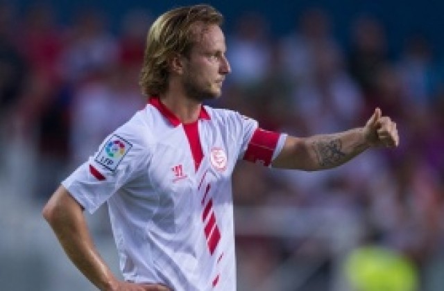 Севиля предлага нов договор на капитана си