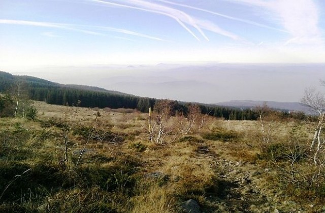 Температурите слабо се понижават