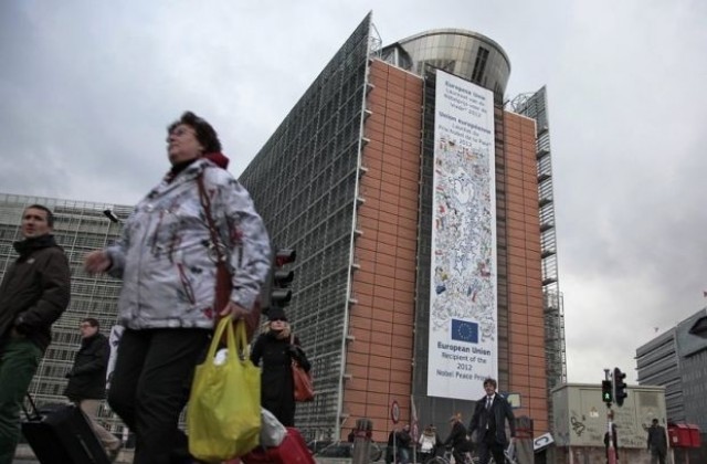 ЕК е против удължаване на мораториума при сегашните условия