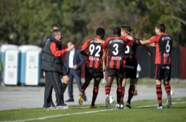 Локо София с една открита тренировка преди мача с Пирин ГД