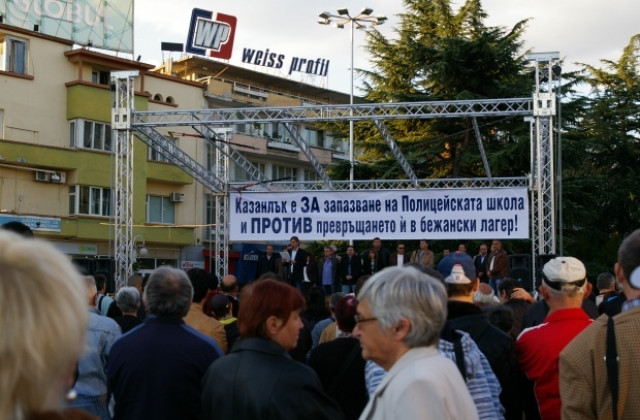 Над 5000 подписа с искане за референдум дали в Казанлък да има лагер за бежанци