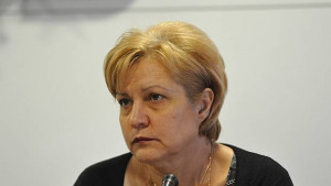 Менда Стоянова С подкрепата за мораториума за земята поставяме кабинета