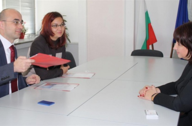 Областният управител се срещна с представители на „ЕVN България“