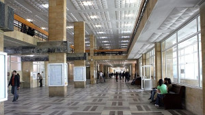 Затвориха учебен корпус в УНСС заради авария