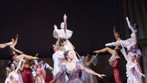 Балетната Пепеляшка ще срещне своя принц на варненска сцена