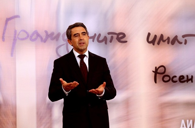 Удължаването на мораториума за земята създава негативен имидж на страната, смята Плевнелиев