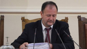 Миков предложи да се намали бюджетът на парламента
