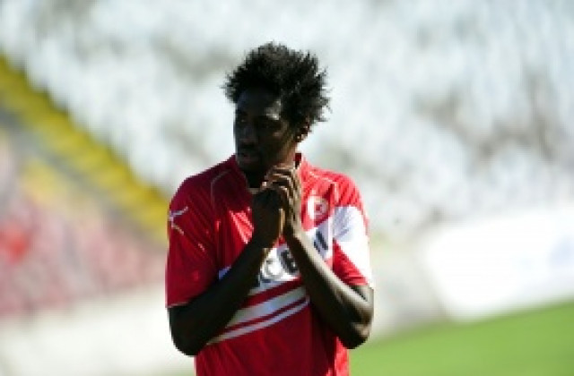 Стойчо Младенов определи групата на ЦСКА за гостуването на Локо Пд