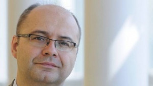 Метин Казак ЕК следи какво се случва у нас и
