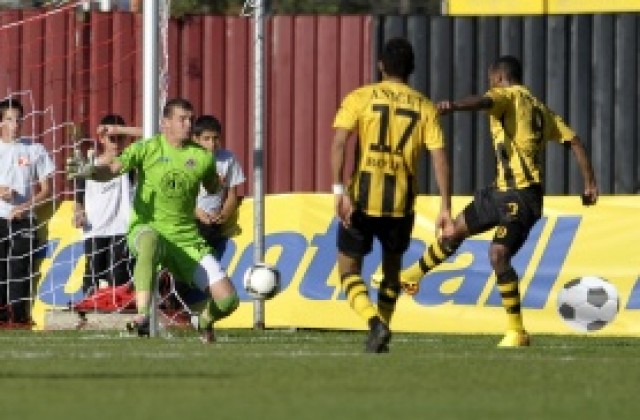 Ботев отпътува с 20 футболисти за София