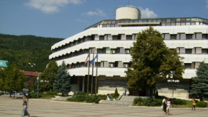 ГУМДупница даде заем на общинското дружество Ученическо хранене