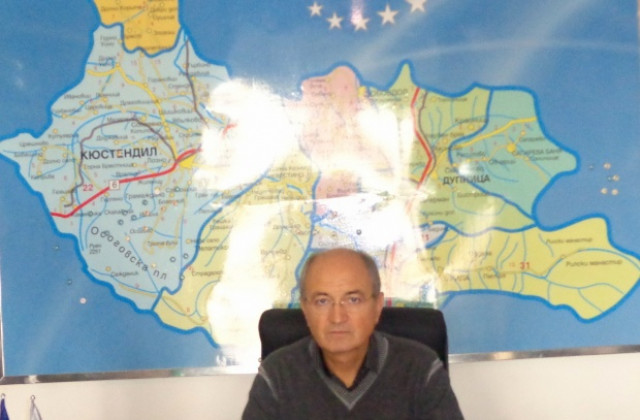 Кирил Калфин с приемна за гражданите на  Дупница