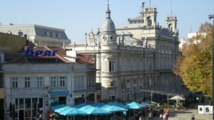 Младежи канят русенци на площада