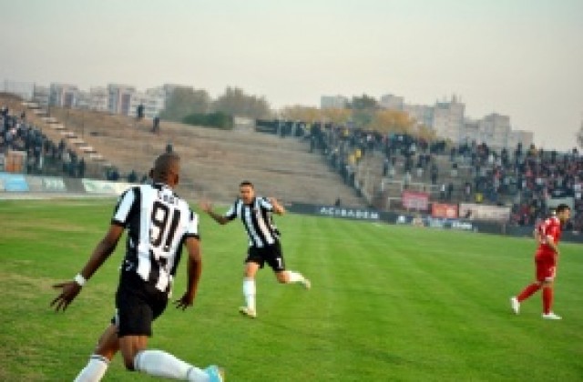 ВИДЕО: На ЦСКА му се доГади в Пловдив – гениален гол качи Локо на трето място