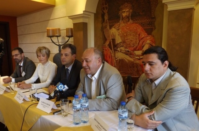 Българските туроператори против либерализирането на режима за пушене на обществени места