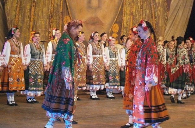 Концерт и литературна вечер за Деня на будителите в Сандански