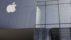 За първи път през последните 11 години Apple е намалил